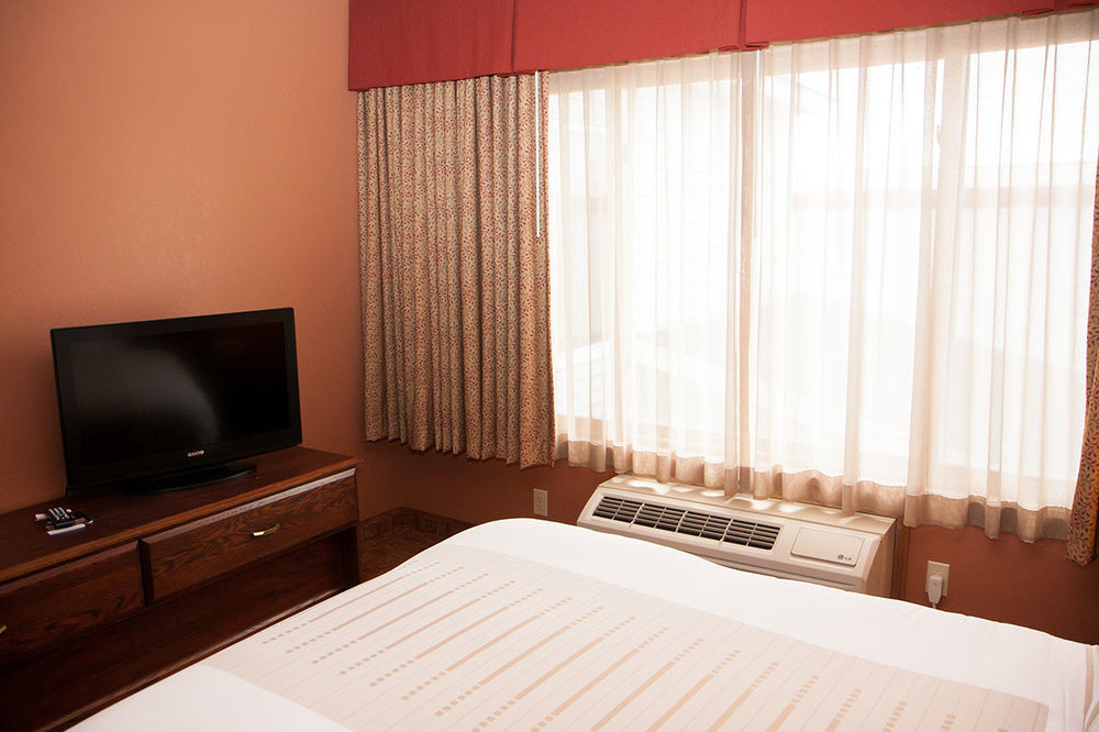 Norland Inn & Suites Roseau Zewnętrze zdjęcie