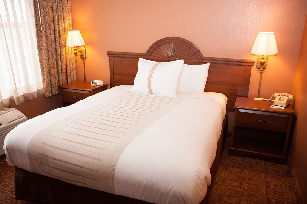 Norland Inn & Suites Roseau Zewnętrze zdjęcie