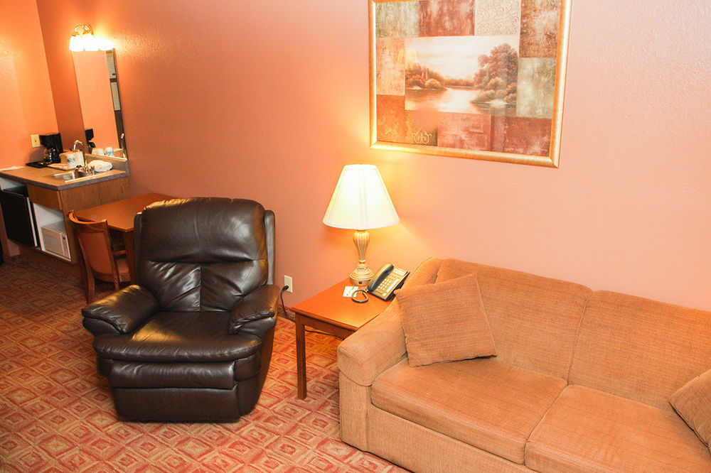 Norland Inn & Suites Roseau Zewnętrze zdjęcie