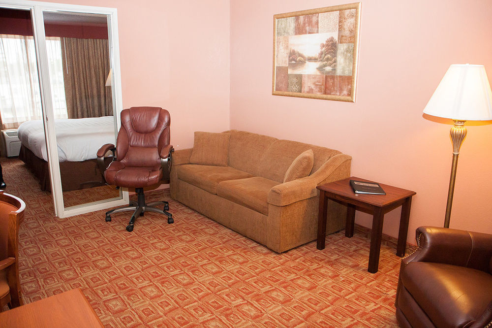 Norland Inn & Suites Roseau Zewnętrze zdjęcie
